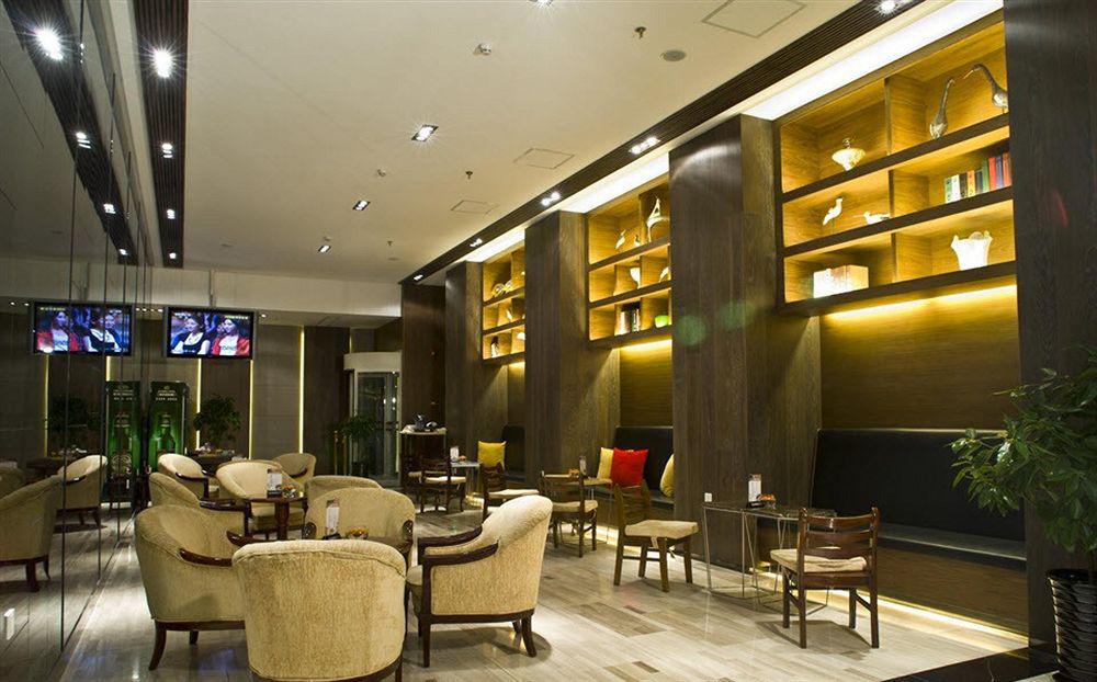 Holiday Inn City Centre Cáp Nhĩ Tân Ngoại thất bức ảnh